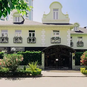 https://green-house-hotel.hotels-of-sochi.com